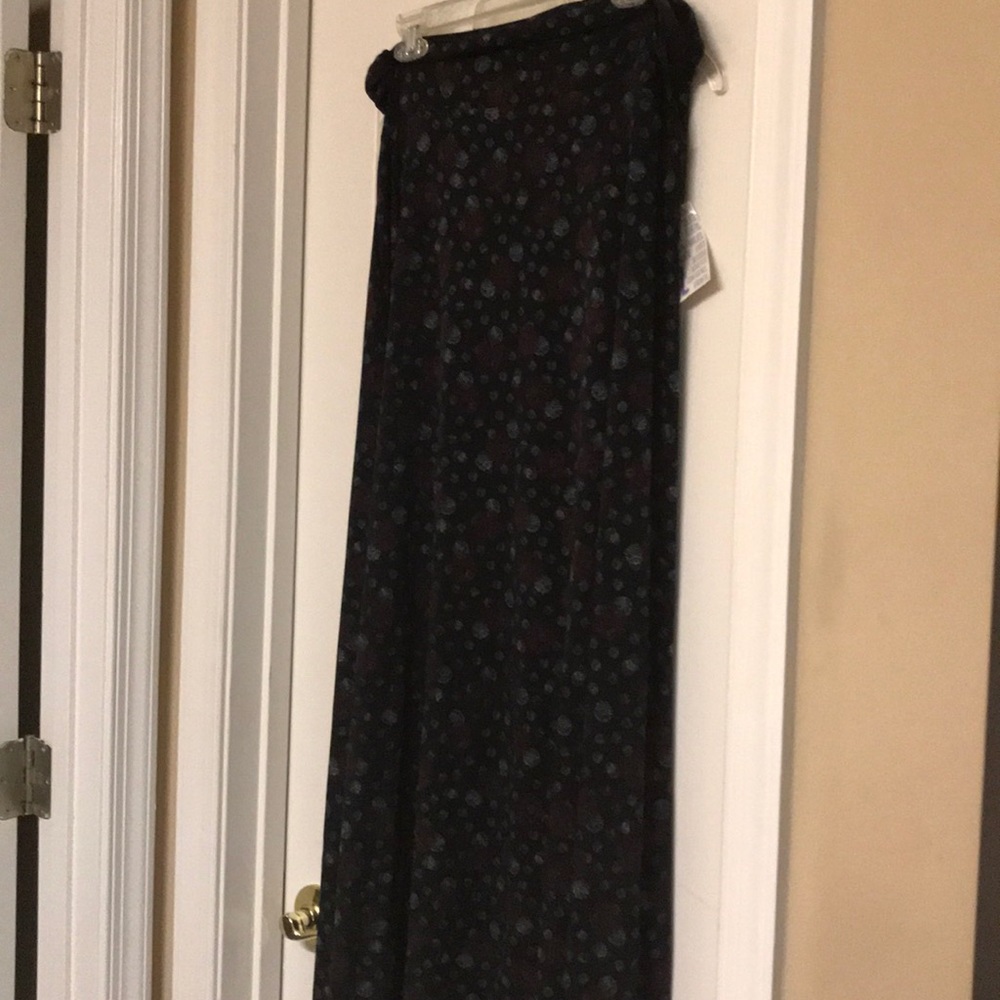 Brand new lularoe Maxi lg
